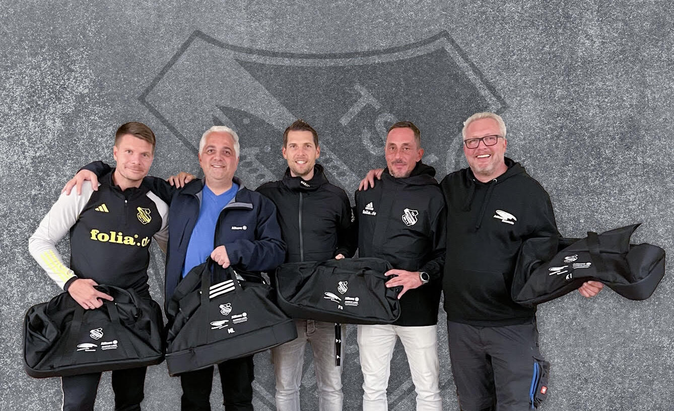 Großzügige Taschenspende von Allianz Hauptvertretung Markus Lang und Autoservice Ralf Komorowicz